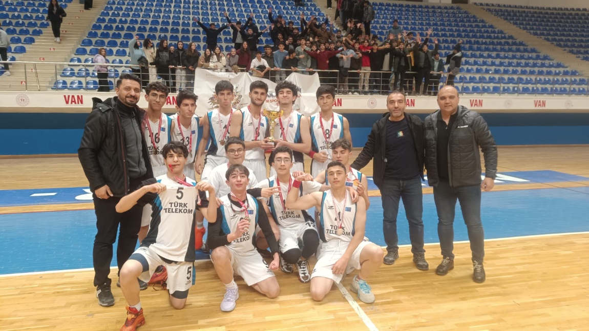 VAN TÜRK TELEKOM FEN LİSESİ ERKEK BASKETBOL TAKIMI İL ŞAMPİYONU OLDU! 